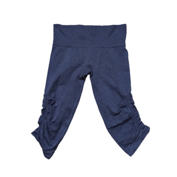 Lululemon In The Flow Crop II 6 - Picture 3 of 7